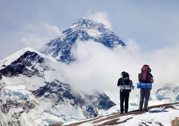 Kala Patthar iki turist gelen Everest Dağı