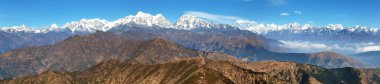 Çingene pik üzerinden himalaya aralığının panoramik görünüm
