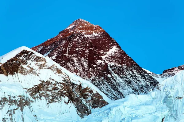 Widok z góry Mount Everest od Kala Patthar — Zdjęcie stockowe