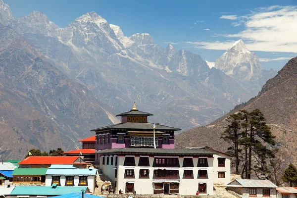 Monasterio de Tengboche, el mejor monasterio del valle de Khumbu — Foto de Stock