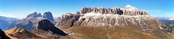 セッラ ・ グルッペと Piz Boe、ドロミテの山々、イタリア — ストック写真