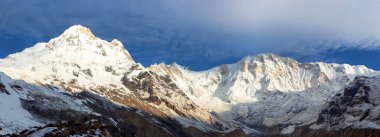 Kamp güneye Annapurna Annapurna dağına