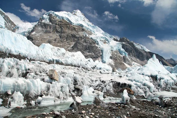 Vista desde el campamento base del Everest — Foto de Stock