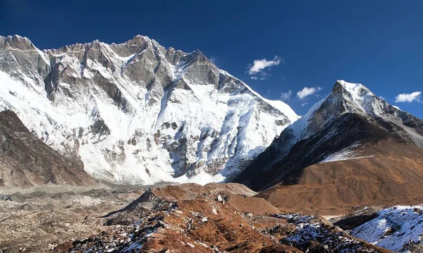 Monte Lhotse cara de roca sur —  Fotos de Stock