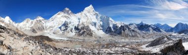 Everest Dağı ve Khumbu buzul panorama