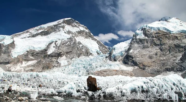 Everest kamp itibaren göster — Stok fotoğraf