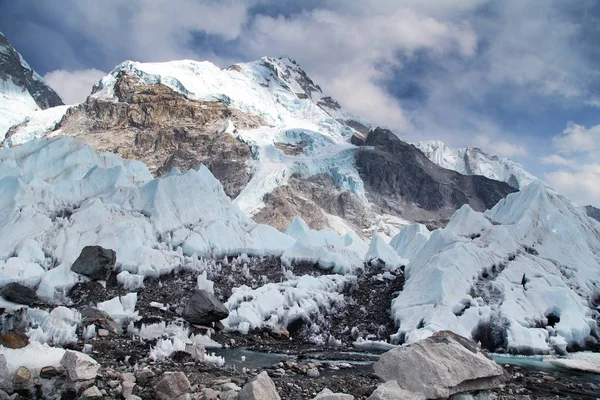 Uitzicht vanaf everest base camp — Stockfoto