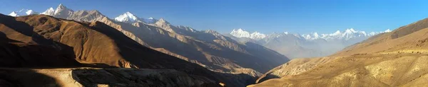 Montagne indukush, Tagikistan e Afghanistan — Foto Stock