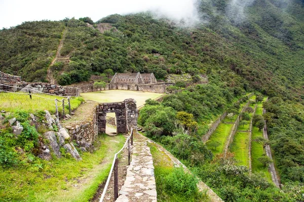 Choquequirao, una de las mejores ruinas incas de Perú — Foto de Stock