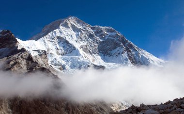 Bulutlu Makalu Dağı, Nepal Himalaya dağları
