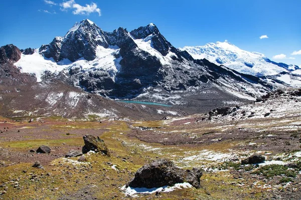 Ausangate trek, krajobraz Andów Peruwiańskich — Zdjęcie stockowe