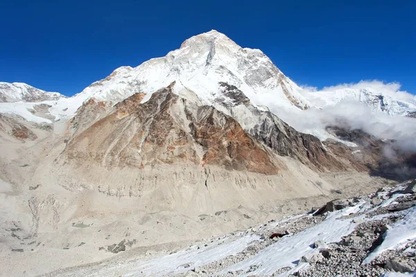 Makalu Dağı Barun Vadisi Nepal Himalayalar Dağları Karla Kaplı Dağ — Stok fotoğraf