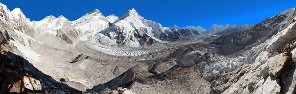 Beautiful View Mount Everest Lhotse Nuptse Pumo Base Camp Blue — ストック写真