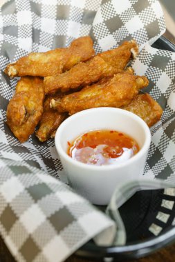 Kızarmış tavuk kanat Barbekü