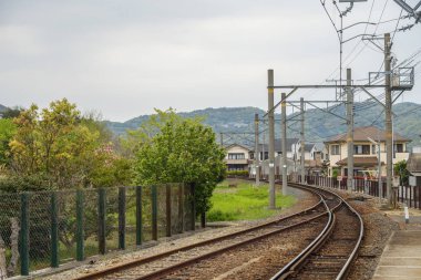 Eğri demiryolu parça Wakayama Japonya'da