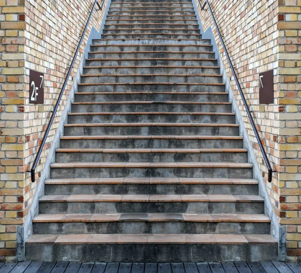 Grunge Naranja Escalera Cemento Pared Ladrillo — Foto de Stock