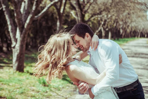 Cute couple in a forest — Stock Photo, Image