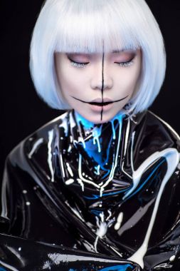 Asya modeli ile çapraz yüzünde