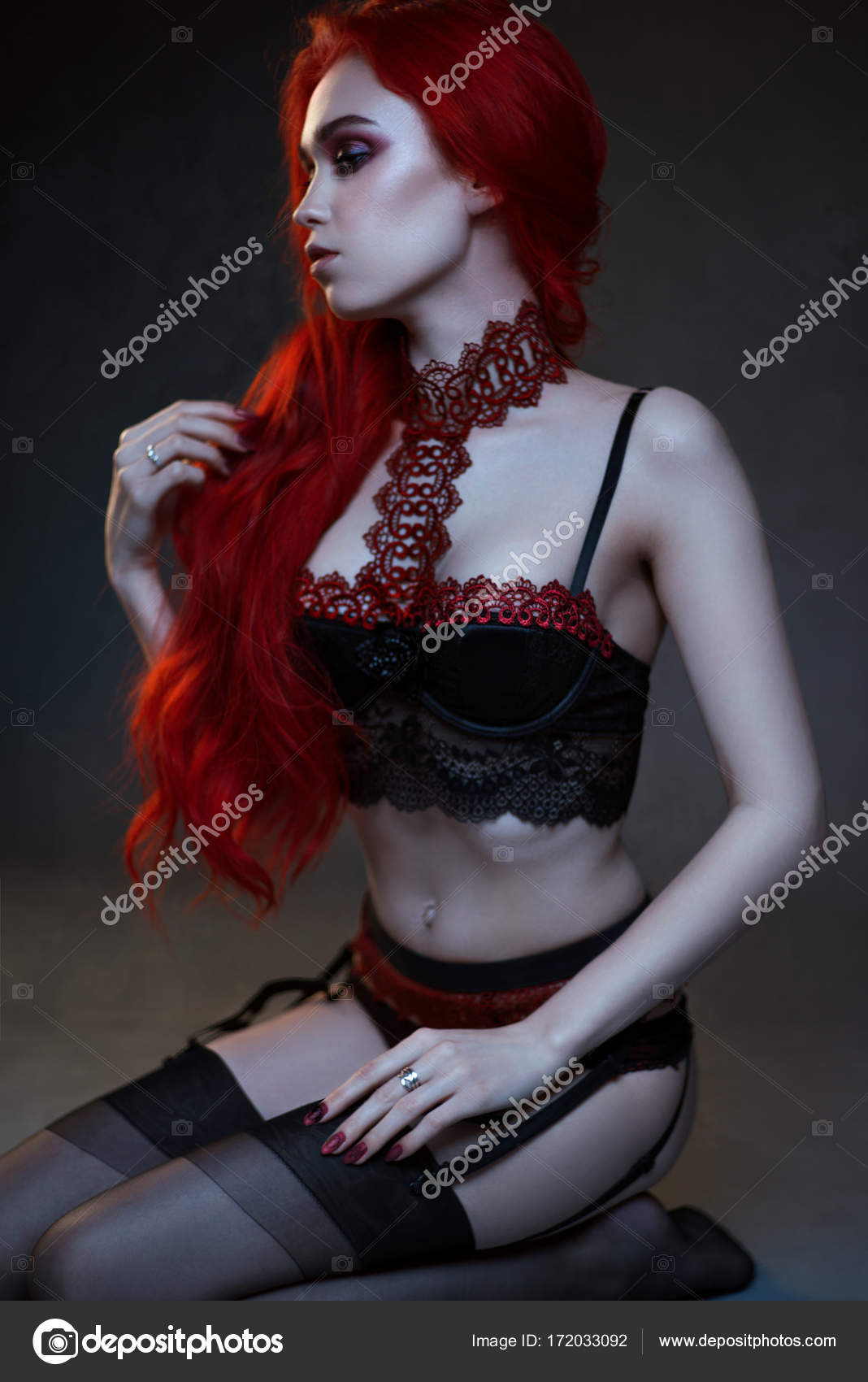 Mujer gótica en ropa interior: fotografía de stock © FlexDreams