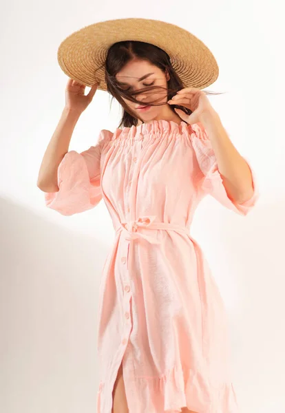 Jong Mooi Vrouw Poseren Studio Stockfoto