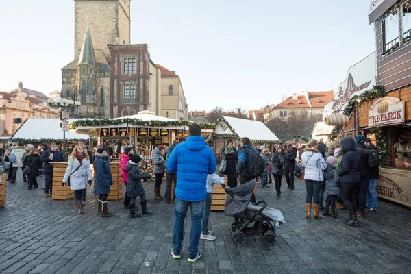 Christmas market at Old Town Square in Prague — Stock Photo, Image