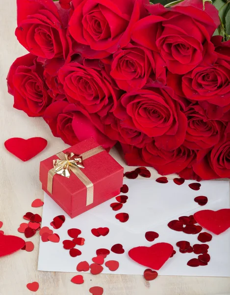 情人节礼物红玫瑰 — 图库照片