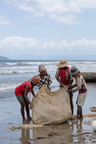 Yerel Madagaskarlı balıkçılar balıkçılık deniz, Madagaskar