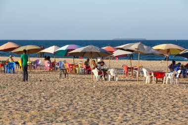 Sahilde dinlenme Madagaskarlı çocuk çocuklar
