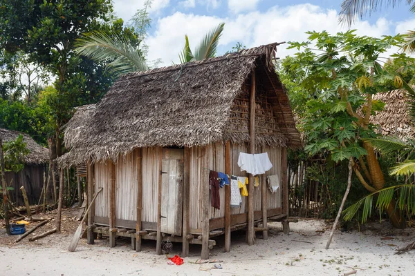 在特拉地区，马达加斯加非洲马达加斯加小屋 — 图库照片