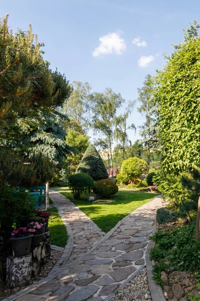 Colorido jardín de primavera — Foto de Stock