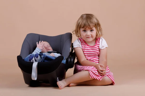 Retrato de niña de tres años —  Fotos de Stock