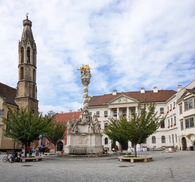 Tarihi bina merkezi Sopron içinde
