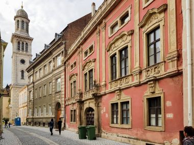 Tarihi bina merkezi Sopron içinde