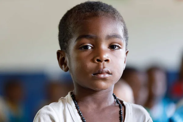 Bambini delle scuole malgasce in classe, Madagascar — Foto Stock