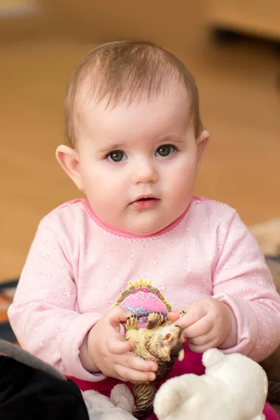 Schattige baby babymeisje — Stockfoto