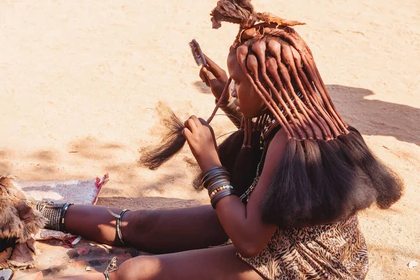 Namibia Kamanjab Mai Gelangweilte Himba Frauen Posieren Einem Dorf Der — Stockfoto