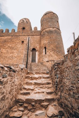 Fasil Ghebbi 'nin kalıntıları, Gondar, Etiyopya' daki kraliyet kalesi. İmparatorluk sarayının adı Afrika 'nın Camelot' u. UNESCO Dünya Mirası Alanı.
