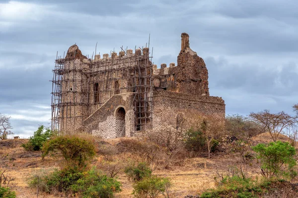 Ερείπια Του Βασιλικού Παλατιού Guzara Στρατηγικό Λόφο Κοντά Στην Πόλη — Φωτογραφία Αρχείου