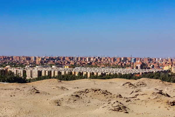 Άποψη Του Ορίζοντα Της Πόλης Του Καΐρου Από Τις Πυραμίδες — Φωτογραφία Αρχείου