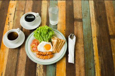 English breakfast in cafe'