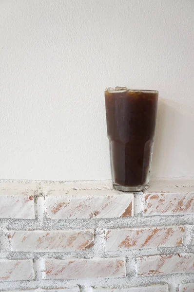 冷的黑咖啡 — 图库照片