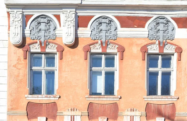 Фрагмент Фасаду Старої Будівлі Фоні Фотографії Вікно — стокове фото