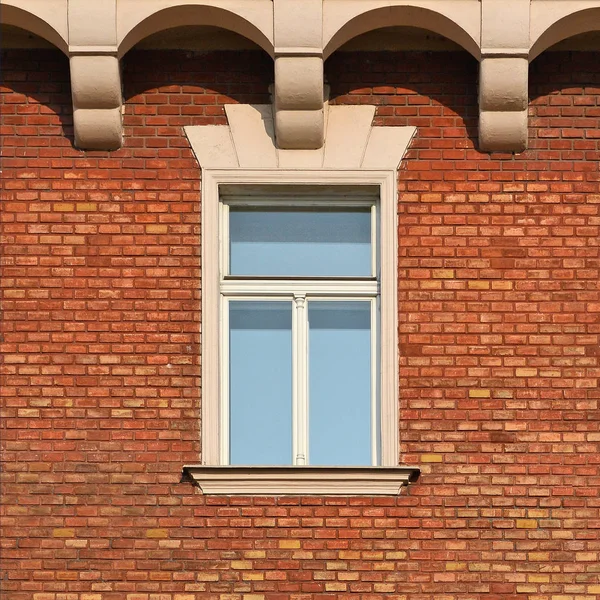 古い建物の窓 プラハ 2018 — ストック写真