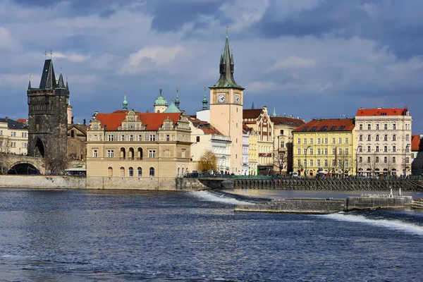 Prague République Tchèque 1Er Avril 2018 Vue Remblai Masaryk Pont — Photo