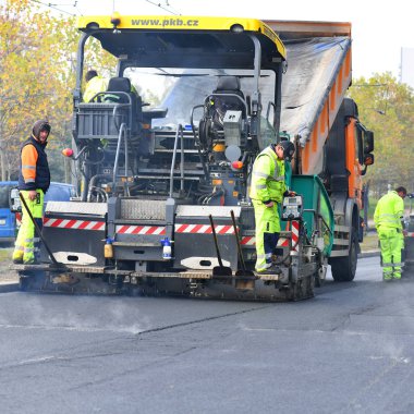 yapım aşamasındaki yol 