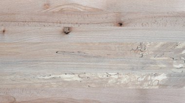 Tahta bir tahta parke parçası. Kayın.  