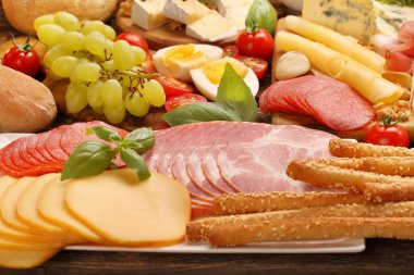 peynir ve meze çeşitli büfe ayarla