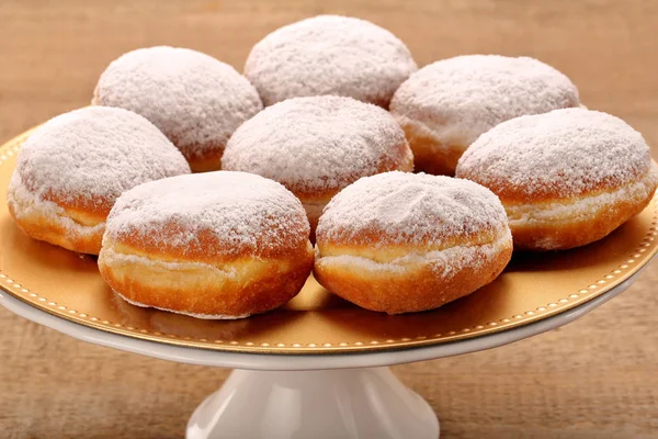 Donuts tradicionais com licor e açúcar — Fotografia de Stock