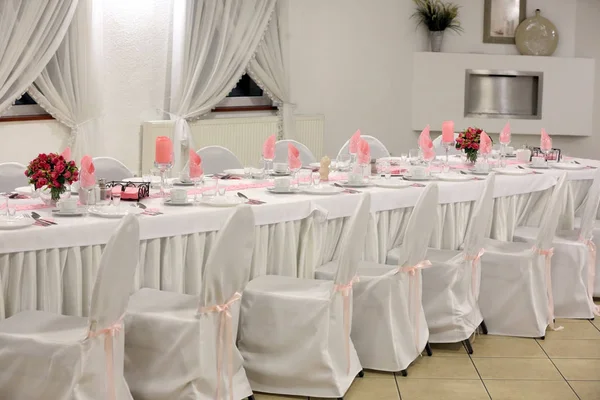 Conjunto de mesa para festa de evento ou recepção de casamento — Fotografia de Stock