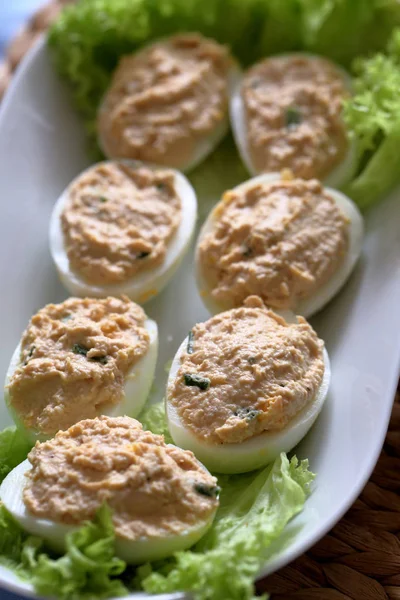 Gefüllte Eier polieren traditionelles Osterfrühstücksgericht — Stockfoto